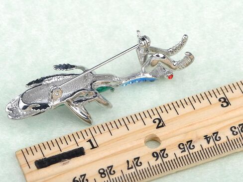 Alilang Silvery Tone Crystal Rhinestone Long Praying Mantis Insect Bug Brooch Pin in Saudi Arabia