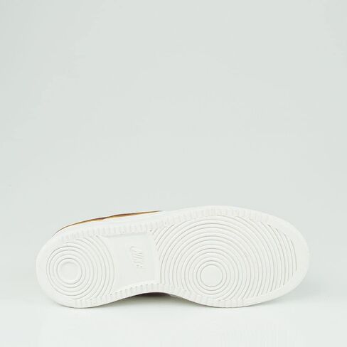 أحذية كرة السلة النسائية Nike Court Vision Low (نظام مقاسات الأحذية الأمريكية، للبالغين، للنساء، رقمي، متوسط، 9) in Saudi Arabia