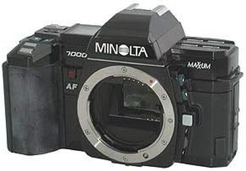 Minolta Maxxum HTsi 35MM Slr Film Camera Kit with AF Zoom Lens (Renewed) in Saudi Arabia