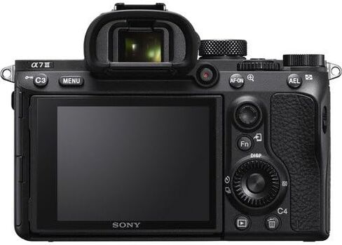 Sony Alpha a7 III Mirrorless Camera with 28-70mm Lens ILCE7M3K/B with Bag, 64GB Card, Card Reader, Plus Accessories in Saudi Arabia