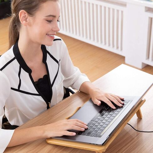 KLIM Bamboo - وسادة تبريد للكمبيوتر المحمول - إصدار جديد - سرعة قابلة للتعديل - حامل تبريد مع مراوح وهيكل من الخيزران، لأجهزة الكمبيوتر المحمولة التي يتراوح حجمها بين 10 بوصات و15,6 بوصة - منفذ USB إضافي in Kuwait