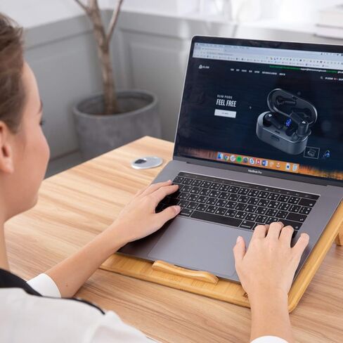 KLIM Bamboo - وسادة تبريد للكمبيوتر المحمول - إصدار جديد - سرعة قابلة للتعديل - حامل تبريد مع مراوح وهيكل من الخيزران، لأجهزة الكمبيوتر المحمولة التي يتراوح حجمها بين 10 بوصات و15,6 بوصة - منفذ USB إضافي in Kuwait