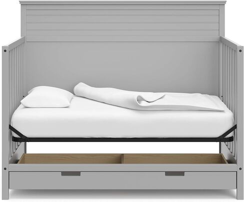 سرير أطفال STORKCRAFT Homestead 5 في 1 قابل للتحويل مع درج (رمادي بيبل) - معتمد من GREENGUARD الذهبي، سرير أطفال مع مجموعة أدراج، يتضمن درج تخزين الحضانة، يتحول إلى سرير طفل صغير وسرير كامل الحجم in Kuwait