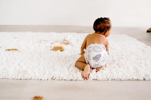 PARASOL Clear+Dry Disposable Diapers | RashShield Protection, Leakproof Design, Hypoallergenic Diaper Set | Size 4, (20-32 lbs) 216 Count in Saudi Arabia