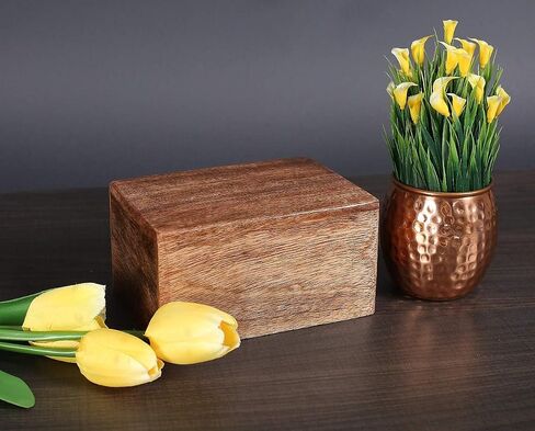 Funeral Cremation Urn Ashes With Beautiful Handmade Carving in Centre- Medium Natural,Urns for Human Ashes Adult Wooden,Wooden Urn with Hand-Made Design for Human Ashes, Wooden Urns Hand-Crafted in Saudi Arabia