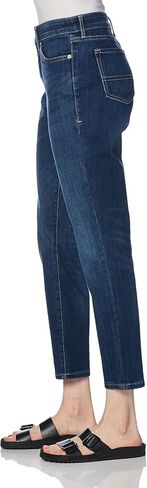 Tommy Hilfiger Skinny Mid-Rise Jeans for Women, a Classic Summer Staple in Any Wardrobe in Saudi Arabia