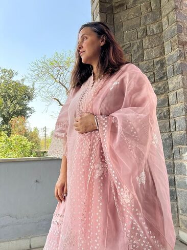 مجموعة بناطيل كورتا ذا تلوح في الأفق للنساء ملابس عرقية هندية برقبة على شكل حرف V مطبوعة كورتي عرقية هندية للبنات وردة قديمة in Kuwait