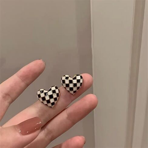 Checker Heart Stud Earrings for Women Girls Unique Temperament Enamel Black White Striped Checkerboard Lightweight Small Earrings for Minimalist Valentines Day Birthday Anniversary Fashion Jewelry Gifts in Kuwait