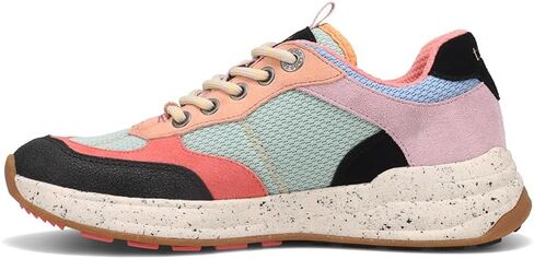 Taos Footwear Women's Advance Sneaker in Saudi Arabia