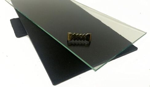 إطار شهادة ترخيص الأعمال CreativePF [5.5x8.5bk] باللون الأسود الاحترافي، يحمل وسائط مقاس 5.5x8.5 بوصة، قائم بذاته مع شماعة حائط in Kuwait