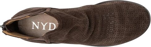 حذاء كونسيتا نسائي من الجلد السويدي المثقوب للكاحل من NYDJ in Kuwait