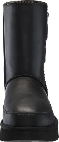 حذاء UGG الكلاسيكي القصير للسيدات in Saudi Arabia