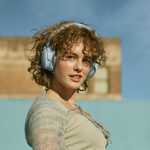Bose QuietComfort Wireless Noise-Canceling Headphones (Black) (Renewed) in Saudi Arabia
