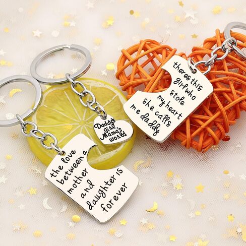 سلسلة مفاتيح عائلية للاب والام بعبارة «I Love You» مناسبة كهدية مجوهرات للابنة والاب والام، 3 قطع in Kuwait