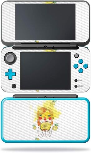 غلاف MightySkins من ألياف الكربون لجهاز Nintendo New 2DS XL - نيون يين يانغ | لمسة نهائية واقية ومتينة من ألياف الكربون | سهل التطبيق والإزالة وتغيير الأنماط | صنع في الولايات المتحدة الأمريكية in Saudi Arabia