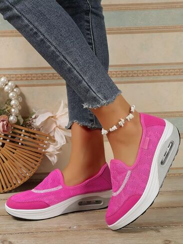 حذاء بدون كعب ذو نعل سميك للنساء مريح | جزء سفلي سميك هزاز | أحذية رياضية نسائية سهلة الارتداء خفيفة الوزن | أحذية المشي النسائية تعمل لساعات طويلة in Kuwait