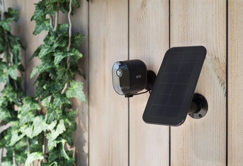 شاحن لوحة شمسية من Arlo (إصدار 2018) - ملحق معتمد من Arlo - يعمل مع كاميرات Arlo Ultra وUltra 2 وPro 3 وPro 4 وPro 3 Floodlight، مقاوم للطقس، كابل طاقة بطول 8 أقدام، أبيض - VMA5600 in Kuwait