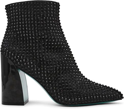 حذاء كولبي للكاحل للسيدات باللون الأزرق من Betsey Johnson in Kuwait