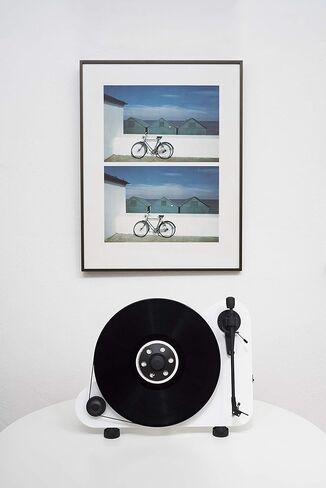 Pro-Ject VT-E BT R (أبيض) قرص دوار لاسلكي، أبيض (عالي اللمعان) in Kuwait