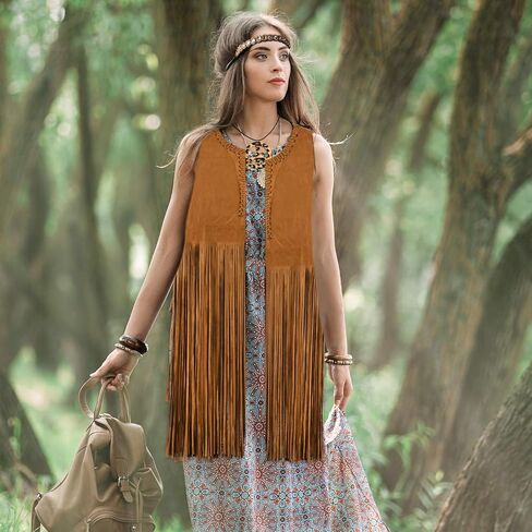 طقم أزياء نسائية من 4 قطع من CHRORINE من الجلد المزأبر الصناعي مزين بشرابة على شكل صديرية قرط قلادة in Kuwait