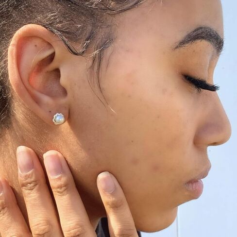 Silver Smile Sterling Silver 5 mm Pearl Stud Earrings with Twisted Rope Detail for Women in Saudi Arabia