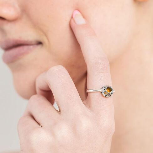 Recycled Vintage 1940s Red Beer Bottle and Sterling Silver Vintage Lace Adjustable Ring in Saudi Arabia