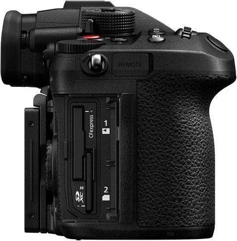 Panasonic Lumix GH7 Mirrorless Camera with 12-60mm f/2.8-4 Lens and Advanced Accessory and Travel Bundle | DC-GH7LK | Extended 3 Years Panasonic Warranty in Saudi Arabia