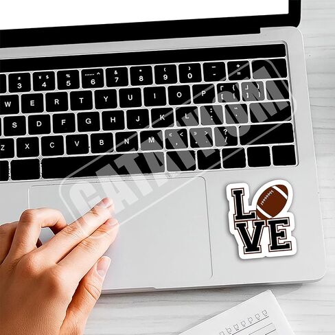 (3 قطع) ملصقات كرة القدم الرياضية لكرة القدم ملصقات للكتب وأجهزة الكمبيوتر المحمولة والأكواب وسجلات القصاصات والأكواب وزجاجات المياه والأوقد وحافظة الهاتف، ملصق فينيل مقاوم للماء لفريق لاعبي كرة القدم 3 × 2.7 بوصة in Kuwait