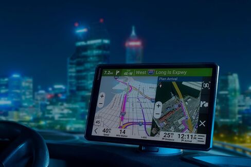 Garmin Dezl OTR820 GPS Truck Navigator شاشة لمس 8 بوصات، ملاحة GPS تجارية لحزمة سائقي الشاحنات شبه مع بطاقة ذاكرة SD سعة 32 جيجابايت + مجموعة تنظيف LCD in Saudi Arabia