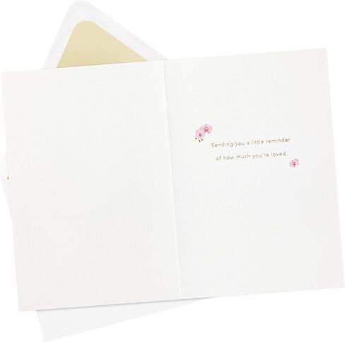 Hallmark Signature Mothers Day Card (Quilled Flowers, Couldn't Have Picked a Better Mom) (899MBC1009) in Saudi Arabia