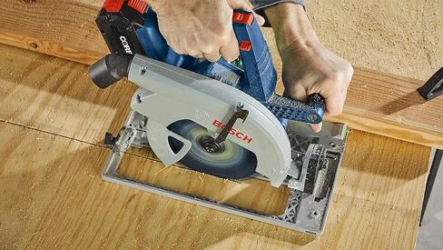 طقم تشغيل 18 فولت من BOSCH GXS18V-23B21 مع (2) بطاريات Slimpack 18 فولت 1.5 أمبير و(1) شاحن بطارية قياسي 18 فولت in Saudi Arabia