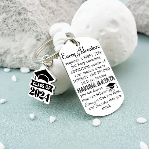 سلسلة مفاتيح هدايا التخرج للنساء من اوبيورف، هدايا التخرج لعام 2024 في المدرسة الثانوية والماجستير والممرضات والطلاب والخريجين، حلقة مفاتيح رائعة للكريسماس in Kuwait