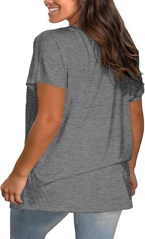 تي شيرت نسائي مقاس كبير على شكل قلب الحب تي شيرت برقبة على شكل V وأكمام قصيرة تيشيرتات صيفية in Kuwait