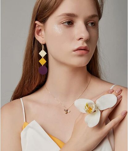 أقراط متدلية ملونة من كينيفا للنساء، أقراط جلدية خفيفة الوزن للنساء والفتيات، هدايا للنساء والفتيات in Kuwait