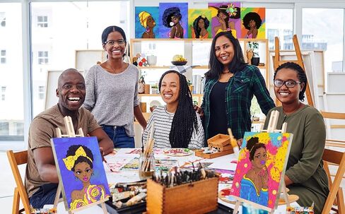 4 Sets Afro Girl Paint and Sip Kit for Adults, Includes Wooden Easel, Pre Drawn Canvas to Paint for Adults, Nylon Brushes, Palette, Regular Acrylic Paints and Apron. in Saudi Arabia