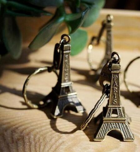 TANGMENGXI Eiffel Tower key chain favor Lovely decoration 3D souvenir Keychain, French souvenirs key rings in Saudi Arabia