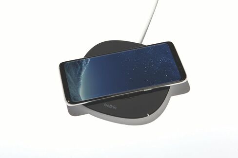 لوحة الشحن اللاسلكية Belkin Boost Up Qi بقدرة 5 وات - شاحن لاسلكي عالمي لأجهزة iPhone XR وXS وXS Max / Samsung Galaxy S9 وS9+ وNote9 / LG وSony والمزيد in Saudi Arabia