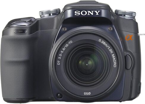 مجموعة كاميرا Sony Alpha A100K الرقمية SLR بدقة 10.2 ميجابكسل مع عدسة تكبير AF (متجددة) in Saudi Arabia