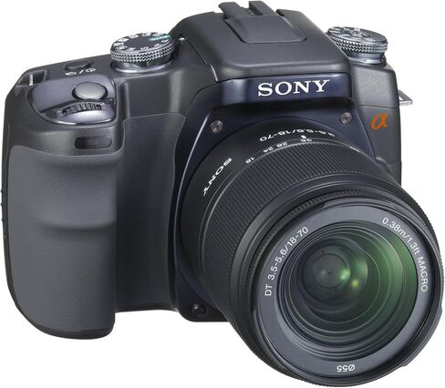 مجموعة كاميرا Sony Alpha A100K الرقمية SLR بدقة 10.2 ميجابكسل مع عدسة تكبير AF (متجددة) in Saudi Arabia