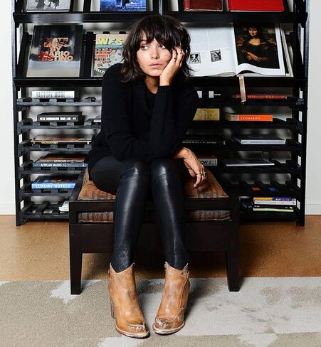 Bed|Stu Isla Womens Leather Boots in Saudi Arabia
