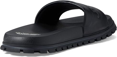 Marc Jacobs The Slide in Saudi Arabia