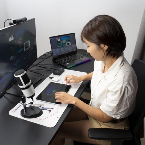 ميكروفون AVerMedia USB متعدد الأغراض للتسجيل أو البث أو البث (AM310) - أبيض in Kuwait