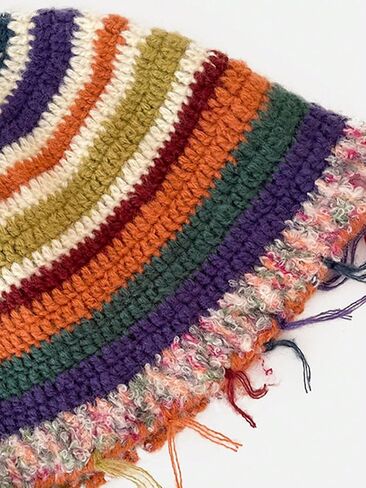 قبعة Floerns النسائية Y2k Rainbow مخططة محبوكة للشتاء الدافئ قبعة صياد السمك in Kuwait