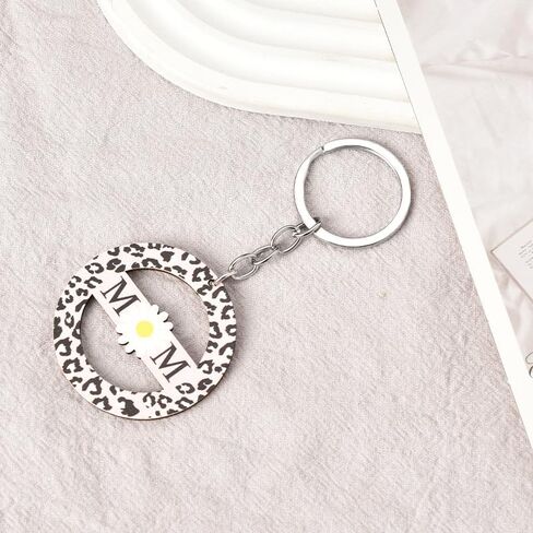 Cute Mom Keychain for Womens Pink Leopard Print Key Chain for Mama Daisy Keychains for Mommy Birthday Gifts for Step Bonus Mom Christmas Gift Ideas Aesthetic Leopard Accessories for Car Keys Keyring, in Kuwait