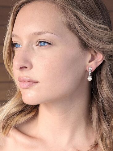 أقراط Mariell Vintage CZ واللؤلؤ العاجي للزفاف أو الزفاف مطلية بالفضة الأصلية والبلاتين in Kuwait