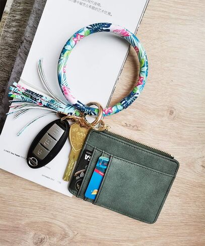 Wristlet Round Key Ring Chain Leather/Silicone Oversized Bracelet Bangle Keychain Holder Tassel for Women Girl in Kuwait