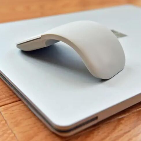 ماوس Arc Touch Mouse، ينطبق على Microsoft Surface Arc Mouse FHD-00001 ماوس محمول قابل للطي ماوس صامت قابل للطي للكمبيوتر/Mac/OS/الكمبيوتر المحمول/الكمبيوتر المحمول (أبيض) in Kuwait