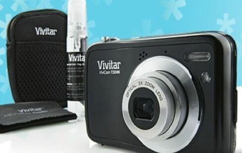 مجموعة كاميرا Vivitar الرقمية (كاميرا ViviCam T324N + مجموعة صور/فيديو فاخرة + حقيبة) in Kuwait