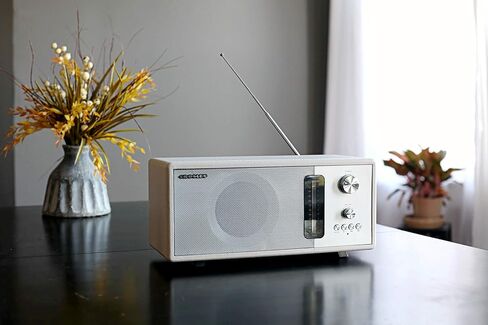 كروسلي CR3037B-WS هارموني مودرن بلوتوث FM راديو منضدية، رملي أبيض in Kuwait