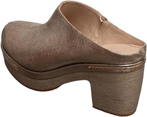Antelope Women's Safi Leather Mules in Saudi Arabia
